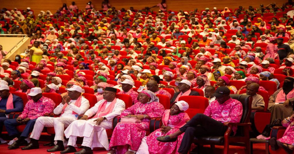 Aichata BAGAYOGO lors du lancement de la campagne: « Je suis atteinte du Cancer du sein, du poumon et des os »